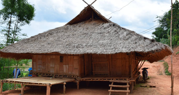 Une maison dans le tribu de minorités ethniques