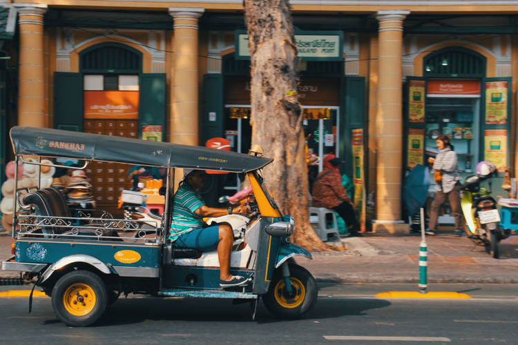 Explorer les rues à Bangkok