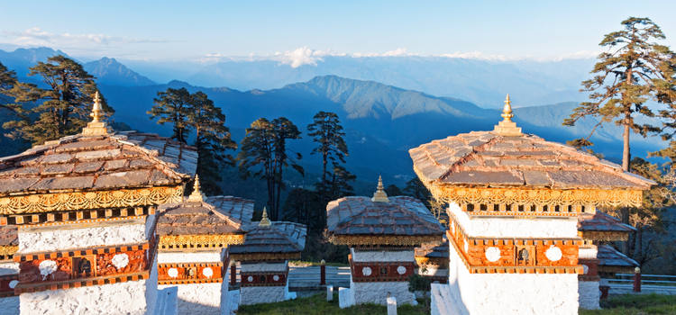 Paysages depuis le Col Dochula