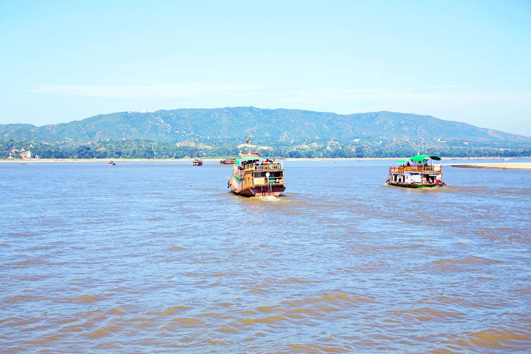 Faites une croisière sur le fleuve Irrawaddy